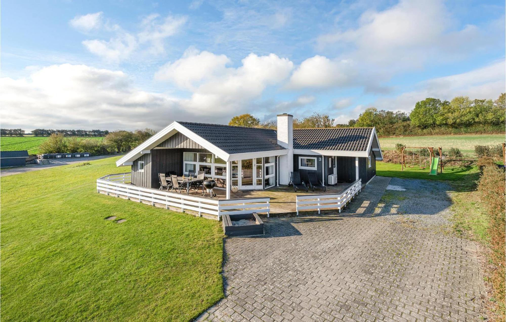Beautiful Home In Nordborg With Wifi 外观 照片